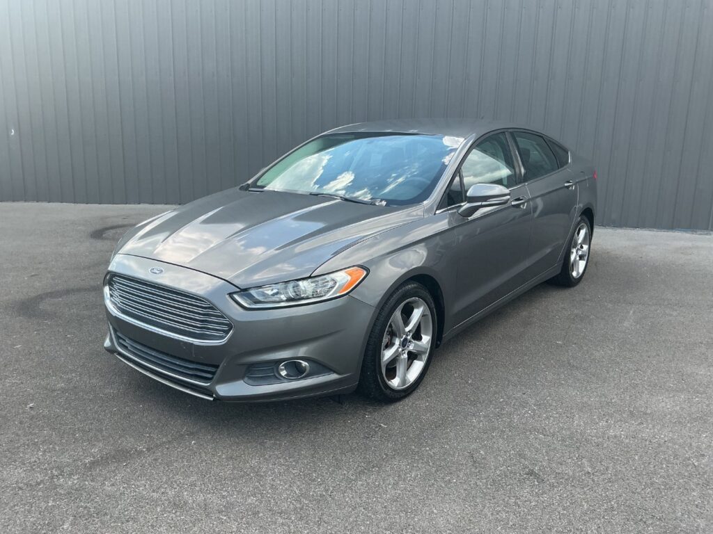 2013 Ford Fusion SE | DR337948-1 - iGo Motors Bowling Green