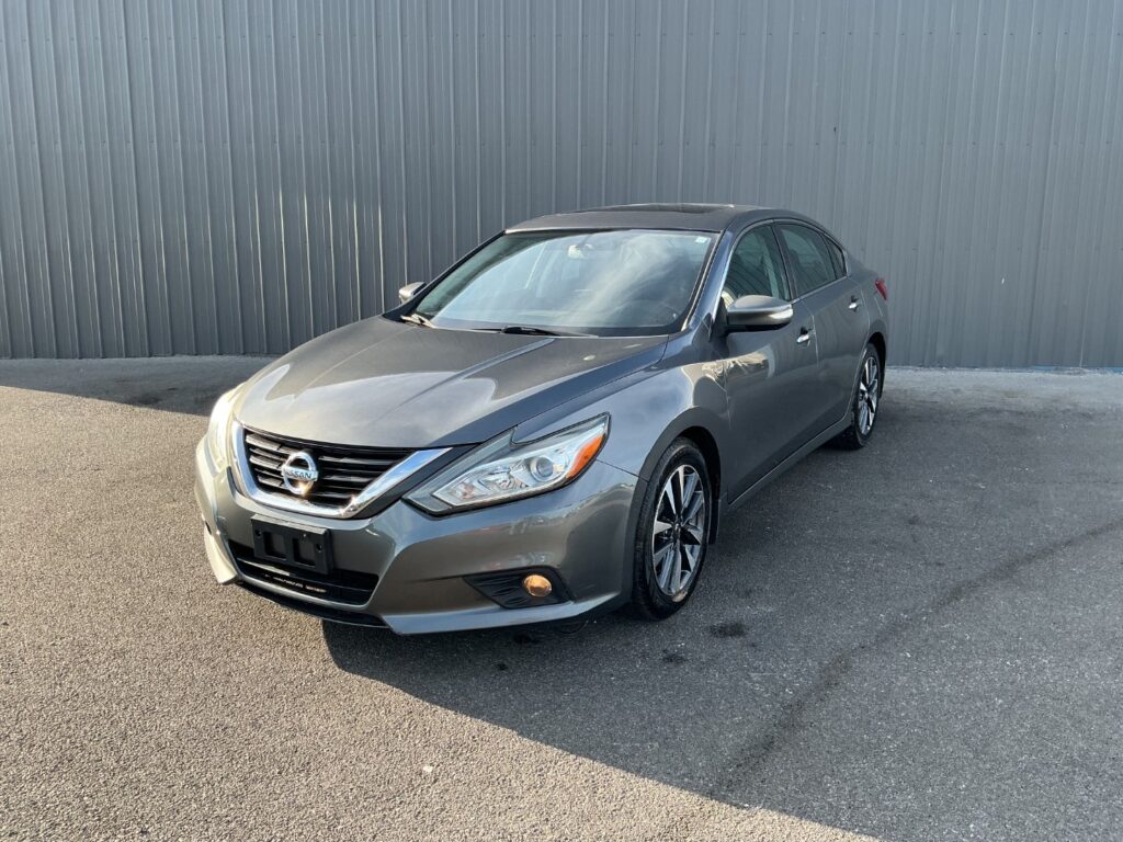2017 Nissan Altima 2.5 SV | HC109904-1 - iGo Motors Bowling Green